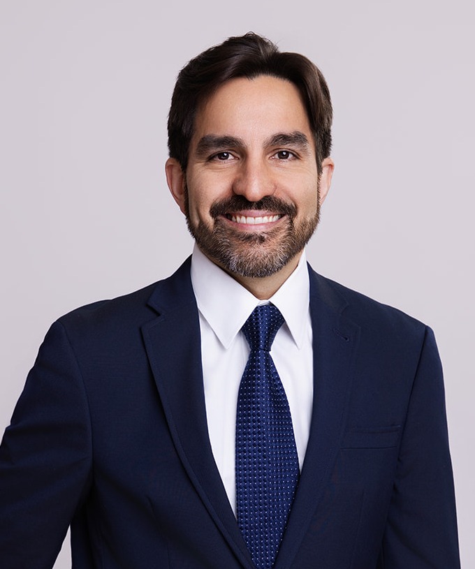 Dr. Luis Guzman